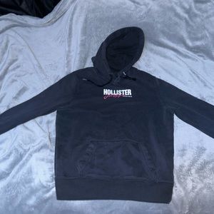 Black hollister hoodie, size S, barely worn, looking to sell, send offers